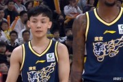 银河娱乐城官方网站-挤走胡明轩+取代徐杰！广东锋线奇兵确认上位，杜锋下课倒计时？