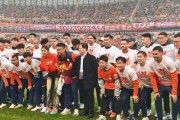 韩鹏祝福张弛：“上半场”结束，“下半场”同样精彩，送战友
